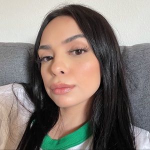 Meet your Posher, Destiny